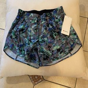 Lululemon Track Shorts Sz 8 NWT